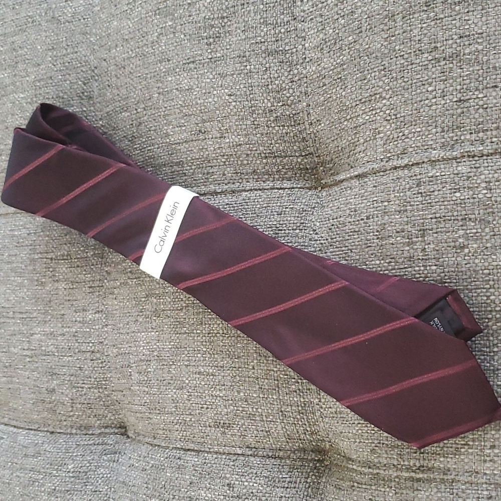 Calvin Klein skinny tie